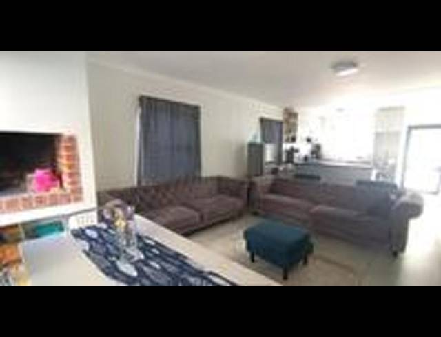 3 BEDROOM HOUSE FOR SALE IN PEERLESS PARK